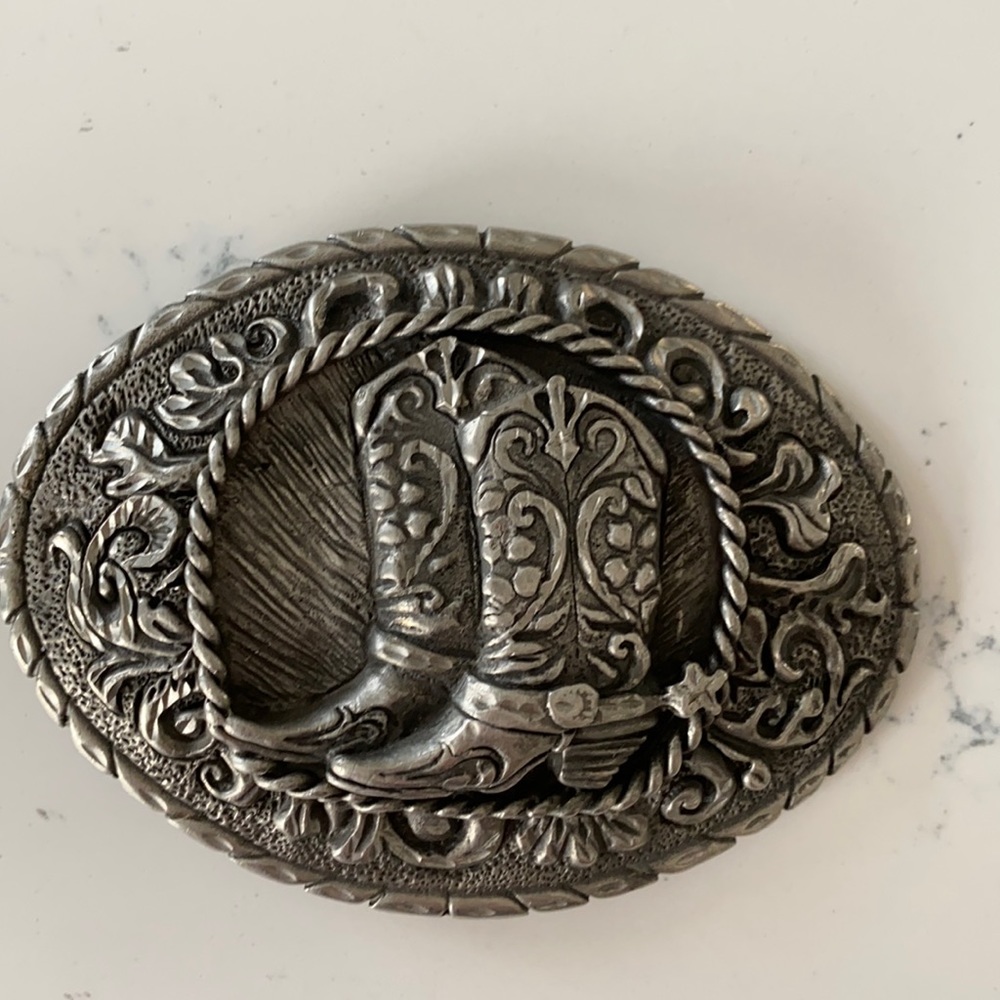 - Custom - Women’s belt buckle cowgirl boots metal buckle made in USA